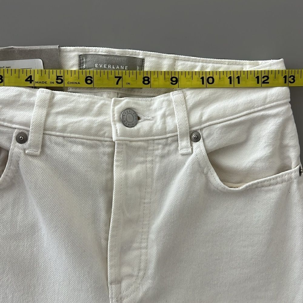 NWT Everlane Organic Cotton The '90s Cheeky®
Jean in Bone Size 24 - Picture 10 of 14